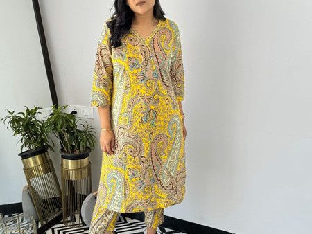 Malishka Women s Viscose Floral Printed Straight Kurta Set With Pant - Yellow Fashion