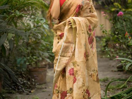 Sonakshi Beige Digital Printed Munnar Slub Designer Saree with Blouse Fashion